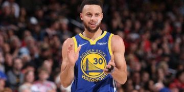 Curry se lesionó tras sufrir brutal caída