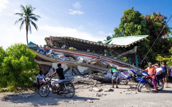 Terremoto en Haití: hay más de 300 muertos y las autoridades temen que la cifra sea mucho mayor