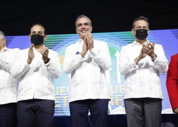 Presidente Abinader lanza proyecto Santiago 2025 con una inversión de 42 mil millones de pesos en 4 años