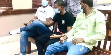 PIDEN 30 AÑOS A ACUSADOS DE LANZAR ACIDO DEL DIABLO .