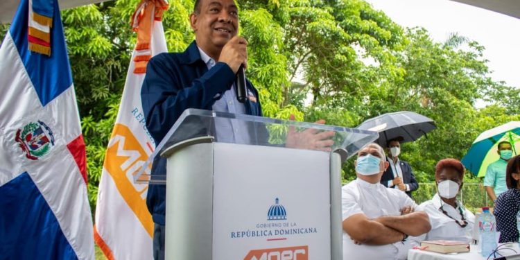 Con una inversión de RD$850 millones, Obras Públicas reconstruirá varias carreteras en provincia Monte Plata