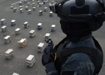 PRELIMINAR…. FUERZA AÉREA, DNCD, ARMADA,   PROCURADURÍA Y  ORGANISMOS DE INTELIGENCIA INFORMAN SOBRE AERONAVE ACCIDENTADA ENTRE OVIEDO Y PEDERNALES.