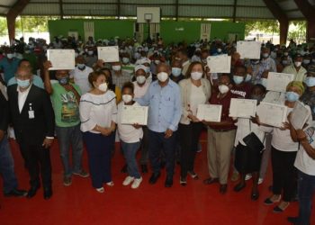 En Tamayo, IAD entrega 340 títulos provisionales en nuevo asentamiento Tamayo, Bahoruco.