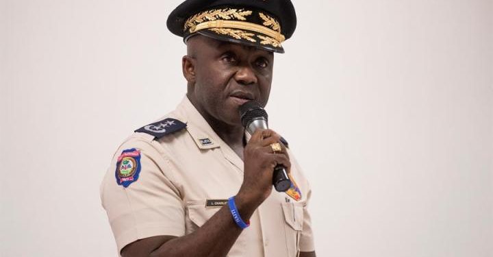 Renuncia director de la PN en medio del caos y secuestro en Haití