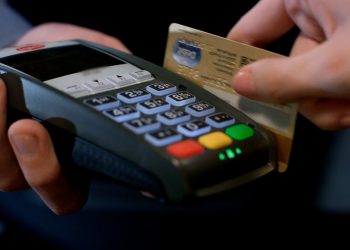 Operaciones con tarjetas bancarias superarían los RD$420 mil millones al finalizar 2021