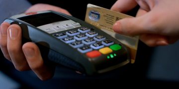 Operaciones con tarjetas bancarias superarían los RD$420 mil millones al finalizar 2021