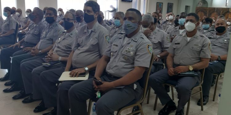 Director Policial instruye inspectores reforzar supervisión de agentes y estricto cumplimiento de los reglamentos