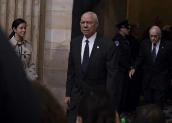 Colin Powell, que fue secretario de Estado de EE.UU. entre 2001 y 2005, ha fallecido a los 84 años por coronavirus