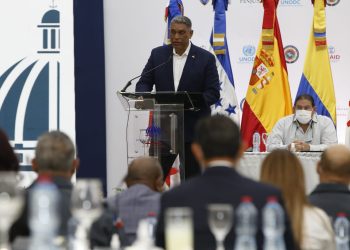 Ministro de Interior convoca a clase política y a todos los sectores a unirse en torno a la reforma policial 