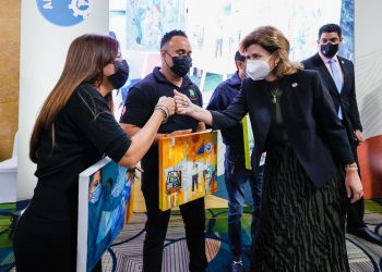 Raquel Peña: “Gobierno busca farmacéuticas produzcan vacunas en República Dominicana»