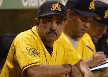 TONY PEÑA BIOGRAFIA