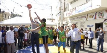 Policía Nacional participa en “Basquebolazo 2021”, celebrado en sector San Carlos, Distrito Nacional