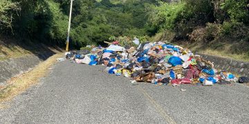 La Dirección del Distrito Municipal el Pinar en San José de Ocoa decidió prohibir que el ayuntamiento de Ocoa municipio cabecera de la provincia San José de Ocoa vierta Los desechos sólidos en el vertedero municipal que se encuentra en el distrito municipal El Pinar, generando un enfrentamiento entre ambos cabildos.