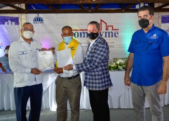 PROMIPYME entrega 9.8 millones en préstamos a jóvenes emprendedores de Pedernales.