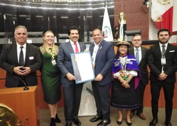 Reconocen alcalde Carlos Guzmán entre mejores gobernantes municipales de América Latina y el Caribe