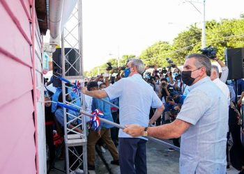 Gobierno lleva a Santiago programa navideño «Pinta tu Barrio»