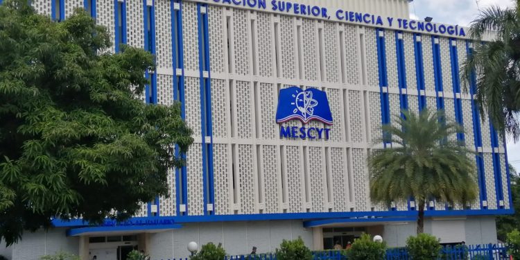 Mescyt aclara no otorga becas de grado para estudios internacionales