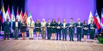 ALCALDÍA DE SALCEDO RECIBE PREMIO LATINOAMERICANO AL BUEN GOBIERNO MUNICIPAL
