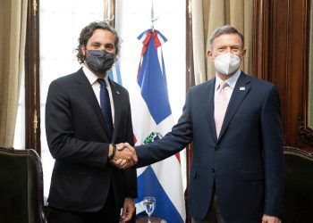 República Dominicana y Argentina firman convenios para trasplantes en niños