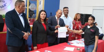 Comisión Presidencial de Apoyo al Desarrollo Barrial (CPADB) continúa yuda a damnificados de Los Ríos