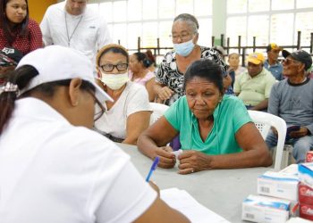 Gobierno beneficia en jornada «Primero Tú» más de 6 mil personas de comunidades vulnerables de Santiago