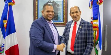 Alcalde Carlos Guzmán destinará recursos para construcción de iglesias y celebración de cultos
