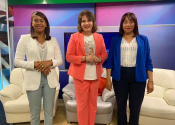Yadira Henríquez: Desde el Plan Social se ha hecho más en dos años con cinco mil millones de pesos menos que en los anteriores cinco años