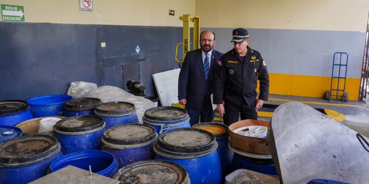 CECCOM decomisa un millón medicamentos falsificados y desmantela laboratorios clandestinos en SD y Santiago