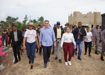 Neney Cabrera coordina en La Romana acciones contra daños huracán Fiona