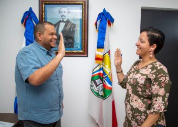 Alcalde Carlos Guzmán designa a primera mujer en la Dirección de Policía Municipal