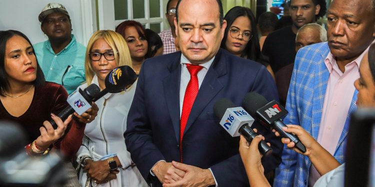 SURUN ANUNCIA ASPIRACIONES ALCALDE STO DGO ESTE