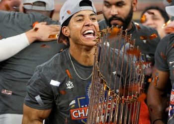 Dominicano Jeremy Peña gana el premio JMV de la Serie Mundial