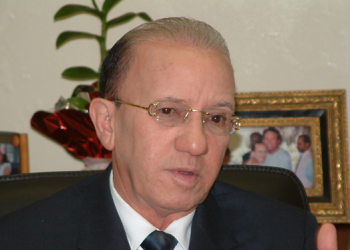 Murió de un infarto el exsenador Amable Aristy Castro. Tenía 73 años.