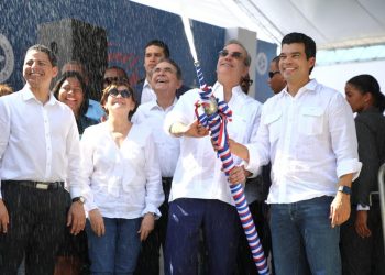 Wellington Arnaud afirma año 2022 cierra con mayor inversión en la historia del sector Agua Potable y Saneamiento (APS)