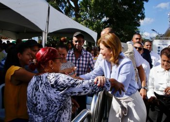Vicepresidenta destaca en jornada «Primero Tú» que Gobierno trabaja para elevar calidad de vida de la gente
