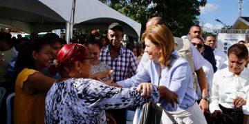 Vicepresidenta destaca en jornada «Primero Tú» que Gobierno trabaja para elevar calidad de vida de la gente