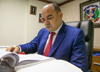 Colegio de abogados advierte impugnará privatización irregular de revistas de vehículos