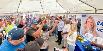 Roberto Ángel juramenta en el PRM exdirigentes y activistas del PLD en Hato Mayor