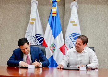 Propeep y Ministerio de la Vivienda firman convenio para mejorar viviendas en condiciones vulnerables