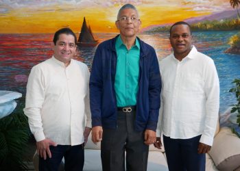 Pastor Luis Reyes exige condena para los corruptos que han saqueado el erarioClama por una nación sin feminicidios