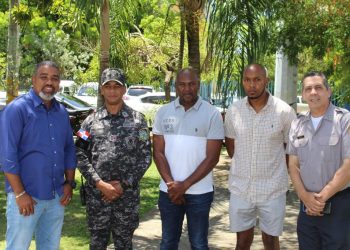Policía investiga a más de 30 “limpiavidrios” y vendedores ambulantes por agresión de que fue víctima camarógrafo de RNN y Telecentro