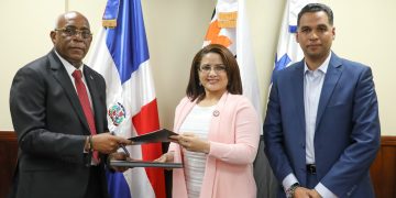Edeeste suscribe acuerdo con representantes del Project Management Institute para desarrollar proyectos