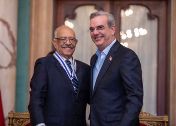 Abinader condecora a Rafa Gamundi con Orden de Duarte, Sánchez y Mella