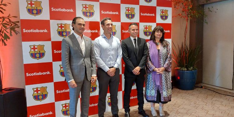 Fundación FC Barcelona y Scotiabank desarrollan programa deportivo en el sector Capotillo