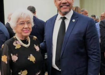 Directora General de Ética e Integridad Gubernamental reconoce y felicita a la Oficina Nacional de Defensa Pública.