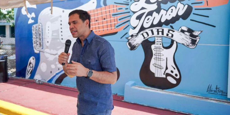 Roberto Ángel encabeza diversas actividades de accion social en comunidades de Monseñor Nouel