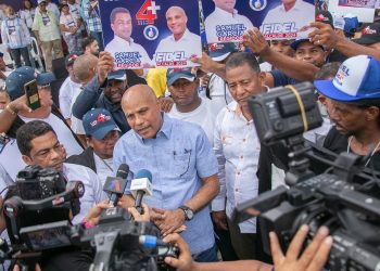 Alcalde Fidel de los Santos oficializa reelección; asegura continuará impulsando transformación de Pantoja
