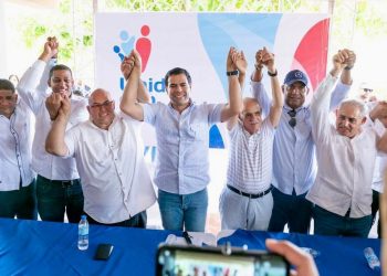 *Roberto Ángel juramenta al exgobernador de Valverde y director operativo de campaña de Abel Martínez *