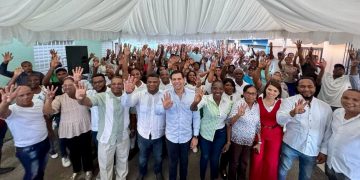 Roberto Ángel juramenta en La Cuaba 112 dirigentes coordinadores del PLD en Unidad Externa