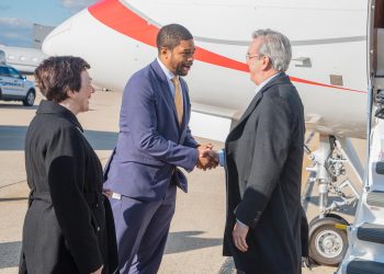 Presidente Abinader llega a Washington para reunión con Joe Biden y otros presidentes latinoamericanos
